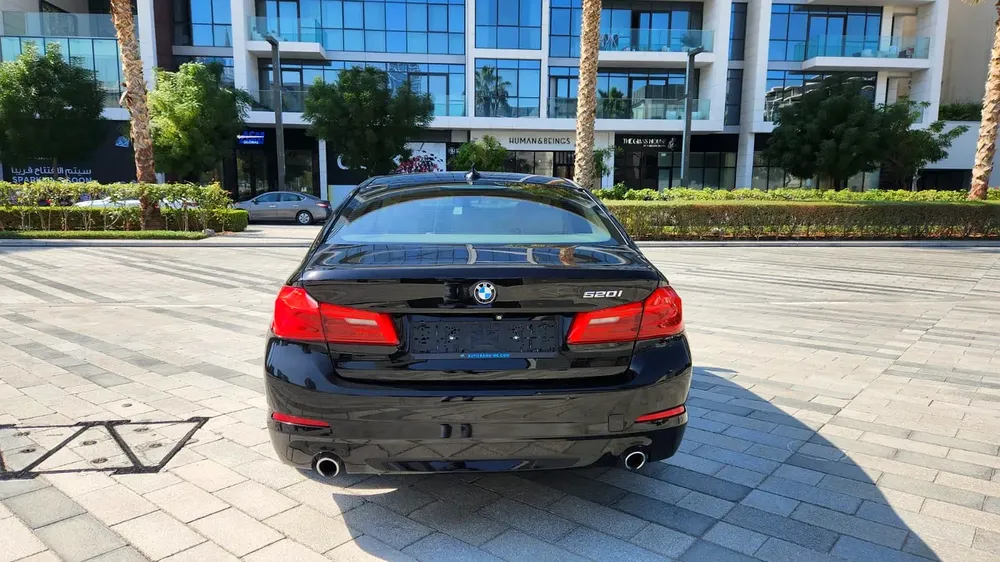 2019 BMW 520 full option || low mileage ||NO ACCIDENT  || FULL AGENCY SERVICE - Image 7
