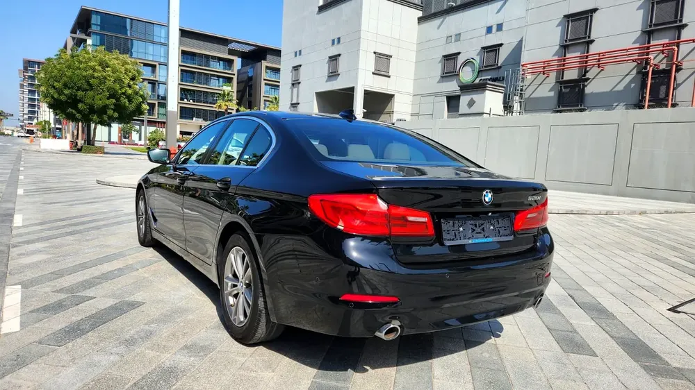 2019 BMW 520 full option || low mileage ||NO ACCIDENT  || FULL AGENCY SERVICE - Image 8