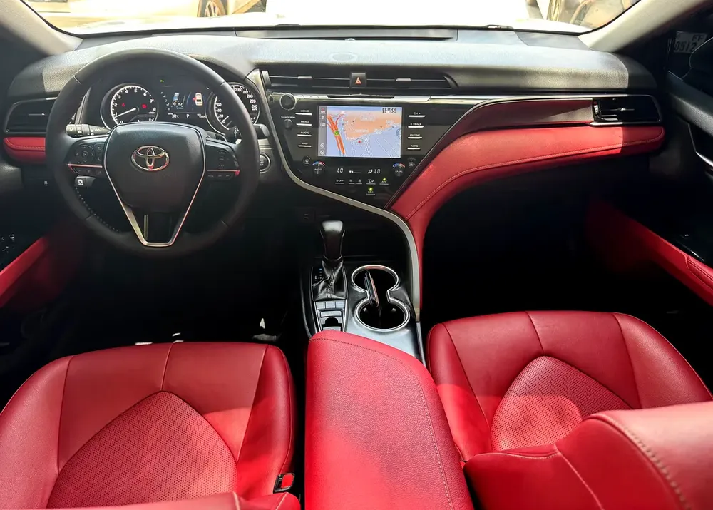 2020 Toyota Camry Sport Grande 3.5L V6 GCC Low Mileage Full Service History - Image 9