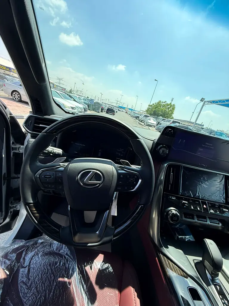 2026 Lexus LX 700h Signature - GCC Specs - Brand New! - Image 6