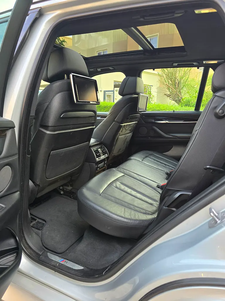 BMW X5 M package 2015 GCC Specs - Powerful Performance - Image 11