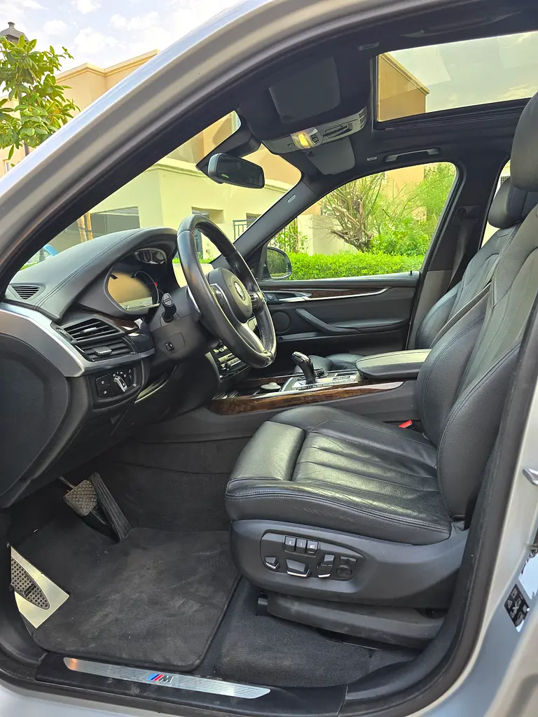 BMW X5 M package 2015 GCC Specs - Powerful Performance - Image 9