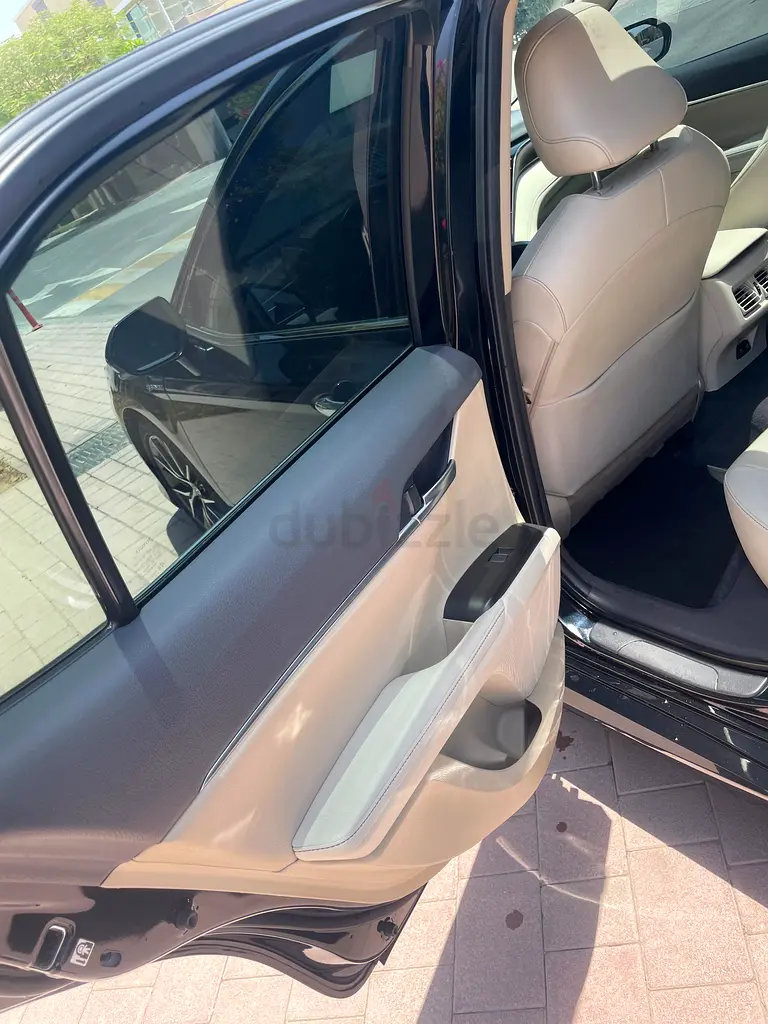 Toyota Camry Grande 2022 GCC Specs - Image 13