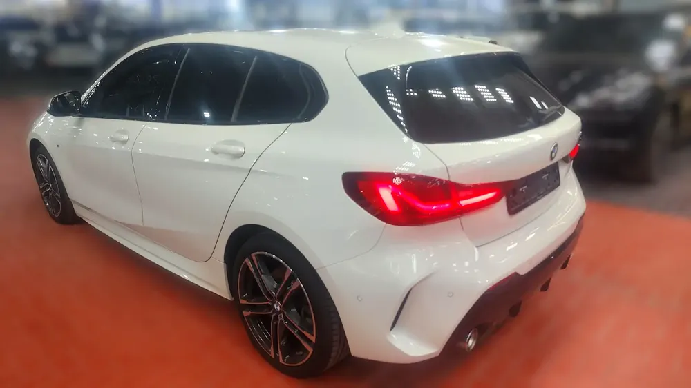 BMW 1-Series 120i 2024 Japanese Specs - Image 4