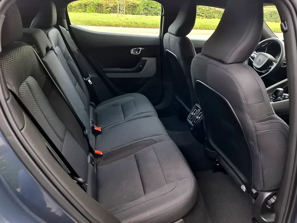 2023 Polestar 2 Standard Range Single Motor - GCC Specs - Excellent Condition - Image 14