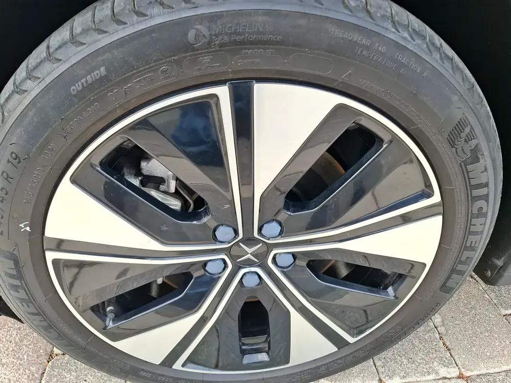 2023 Polestar 2 Standard Range Single Motor - GCC Specs - Excellent Condition - Image 15