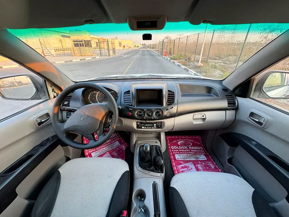 Double cabin pickup + Diesel engine + GCC + 44 - Image 8