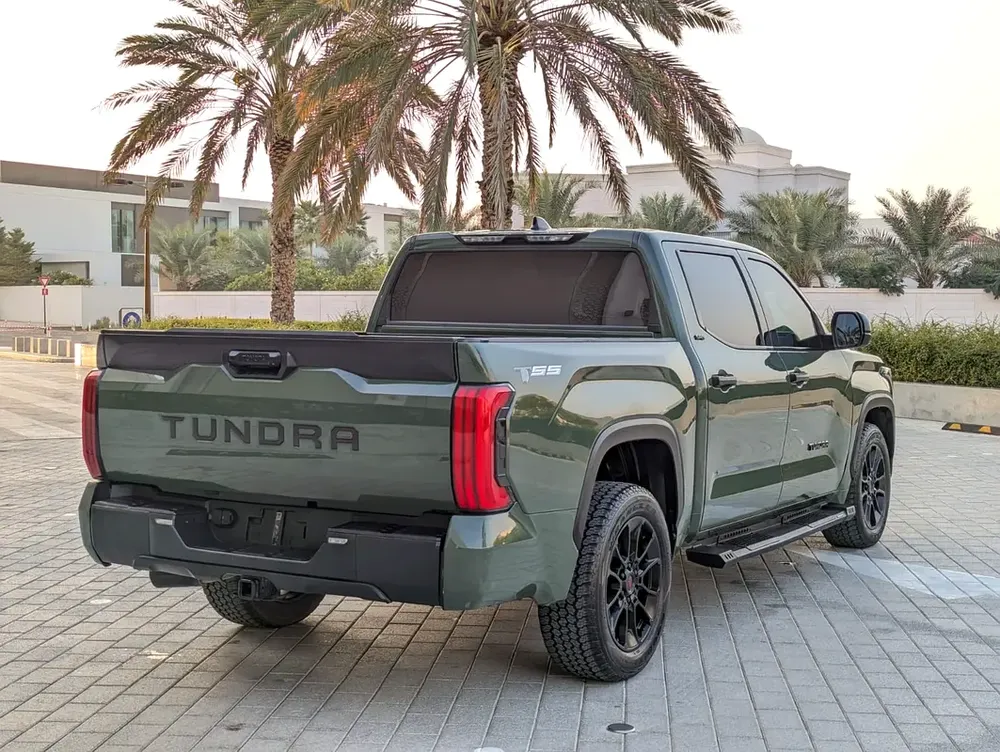 TOYOTA TUNDRA 2023 CREWMAX SR5 IN EXCELLENT CONDITION - Image 15