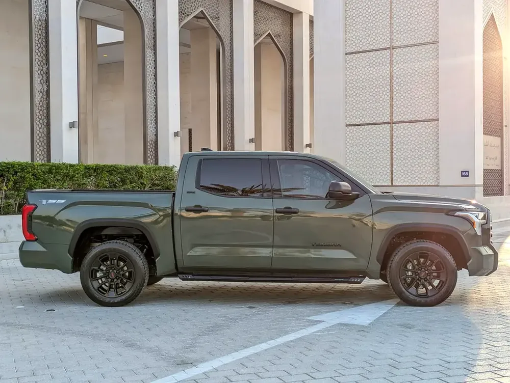 TOYOTA TUNDRA 2023 CREWMAX SR5 IN EXCELLENT CONDITION - Image 16