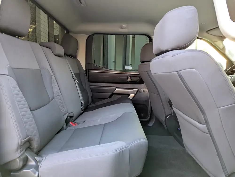 TOYOTA TUNDRA 2023 CREWMAX SR5 IN EXCELLENT CONDITION - Image 5