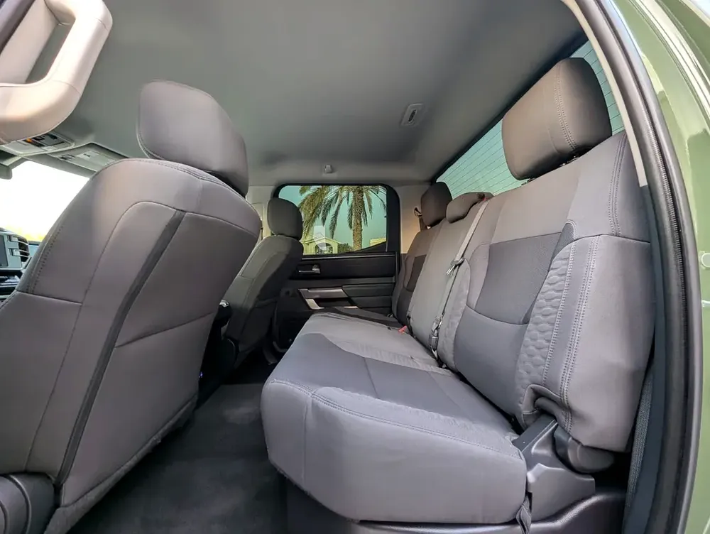 TOYOTA TUNDRA 2023 CREWMAX SR5 IN EXCELLENT CONDITION - Image 6