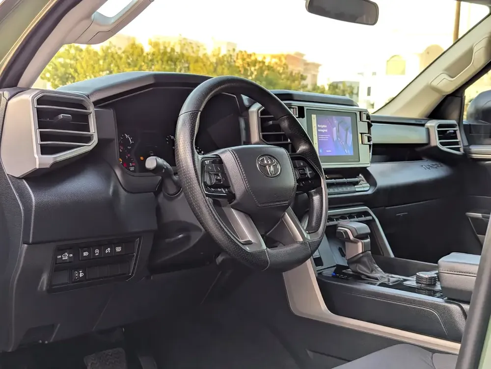 TOYOTA TUNDRA 2023 CREWMAX SR5 IN EXCELLENT CONDITION - Image 8