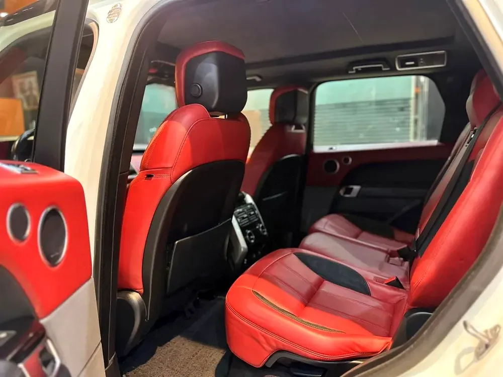 Pristine Land Rover Range Rover Sport HSE 2018 | GCC Specs - Image 10