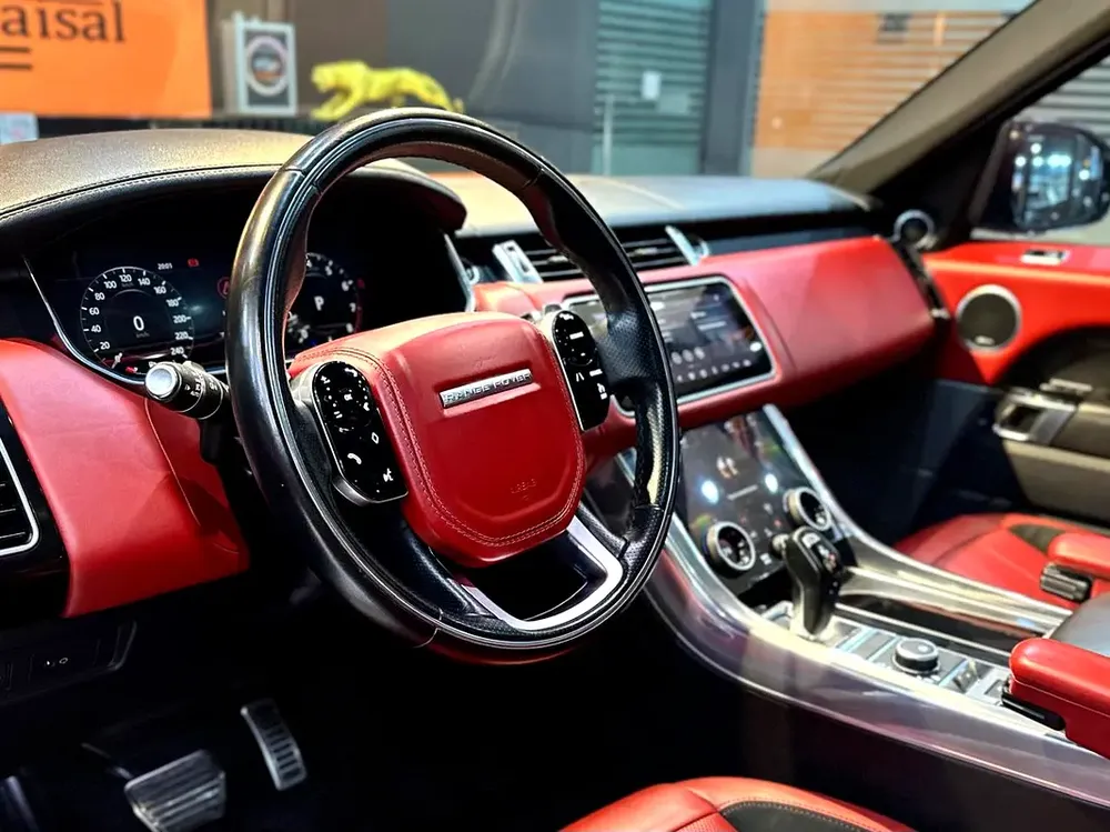 Pristine Land Rover Range Rover Sport HSE 2018 | GCC Specs - Image 8