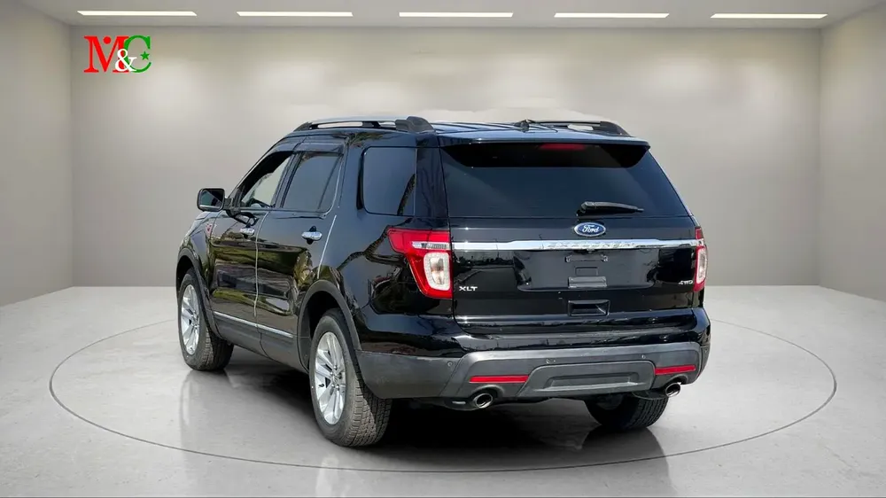 FORD EXPLORER XLT - 2012 - CLEAN CAR FRESH JAPAN IMPORT - Image 4