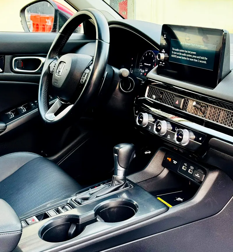 Honda Civic Touring 2022 American Specs - Image 9