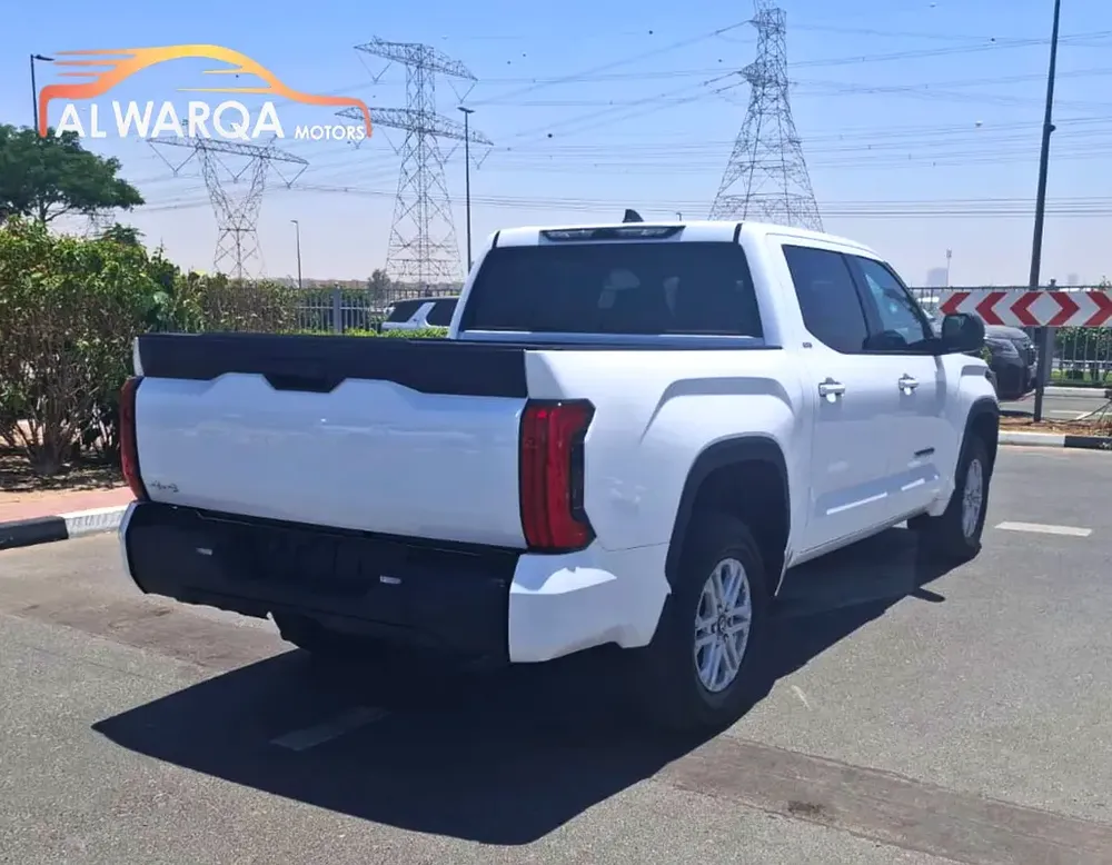 2026 Toyota Tundra Crewmax SR5 - Canadian Specs - Brand New! - Image 5