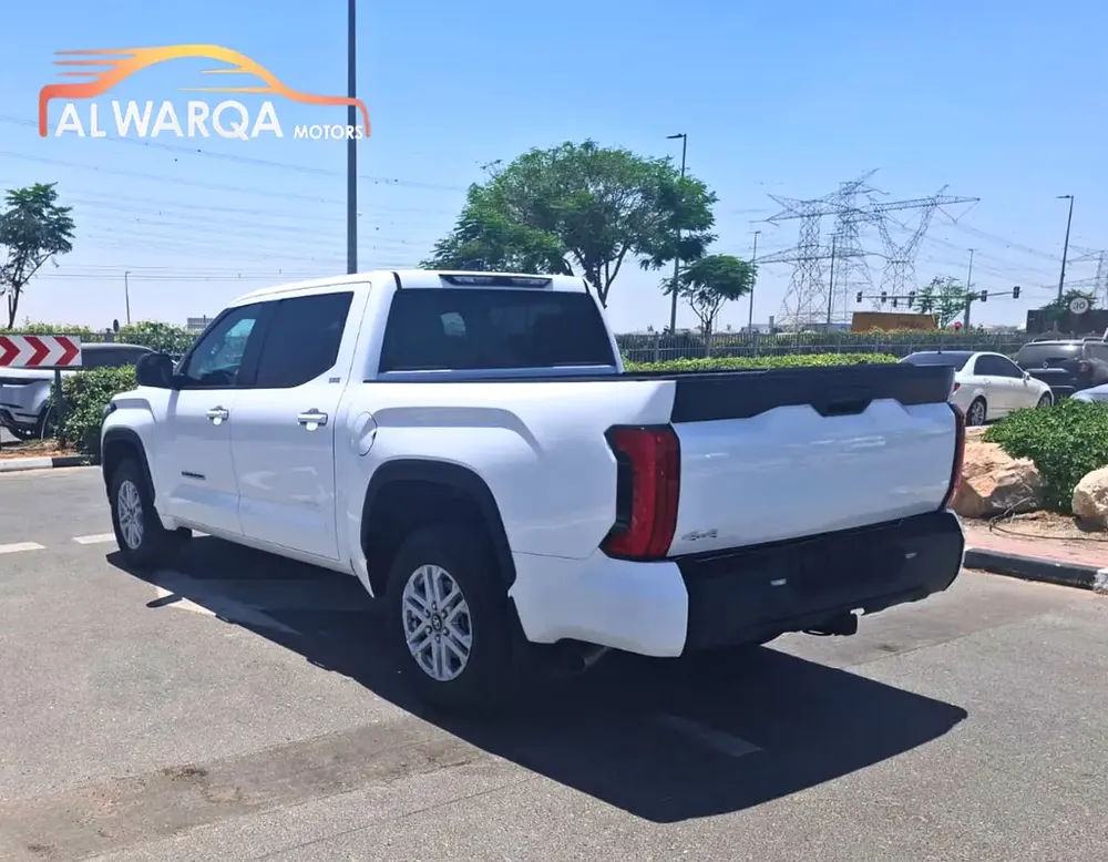 2026 Toyota Tundra Crewmax SR5 - Canadian Specs - Brand New! - Image 6
