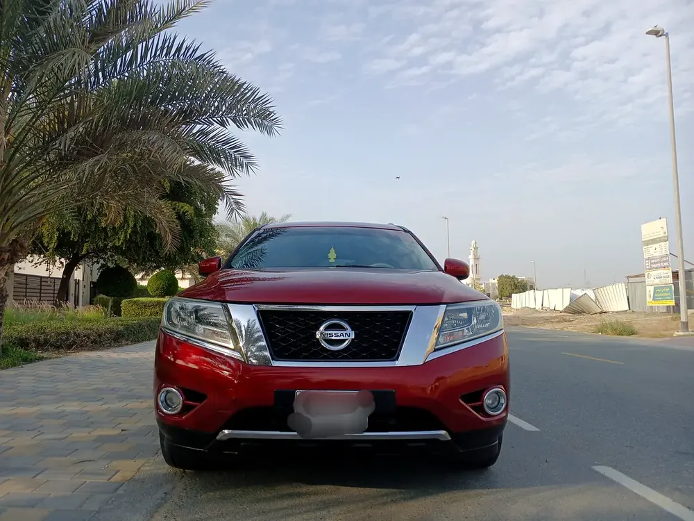 Nissan Pathfinder SV 2015 - GCC Specs - Well Maintained - Image 4