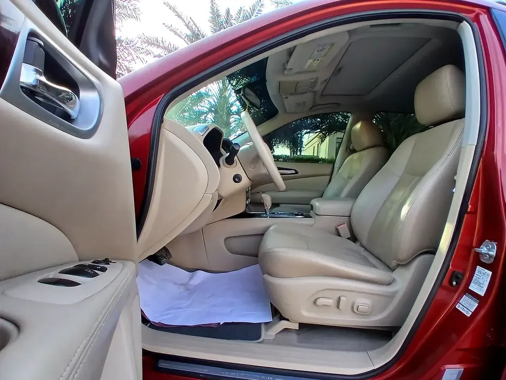 Nissan Pathfinder SV 2015 - GCC Specs - Well Maintained - Image 8