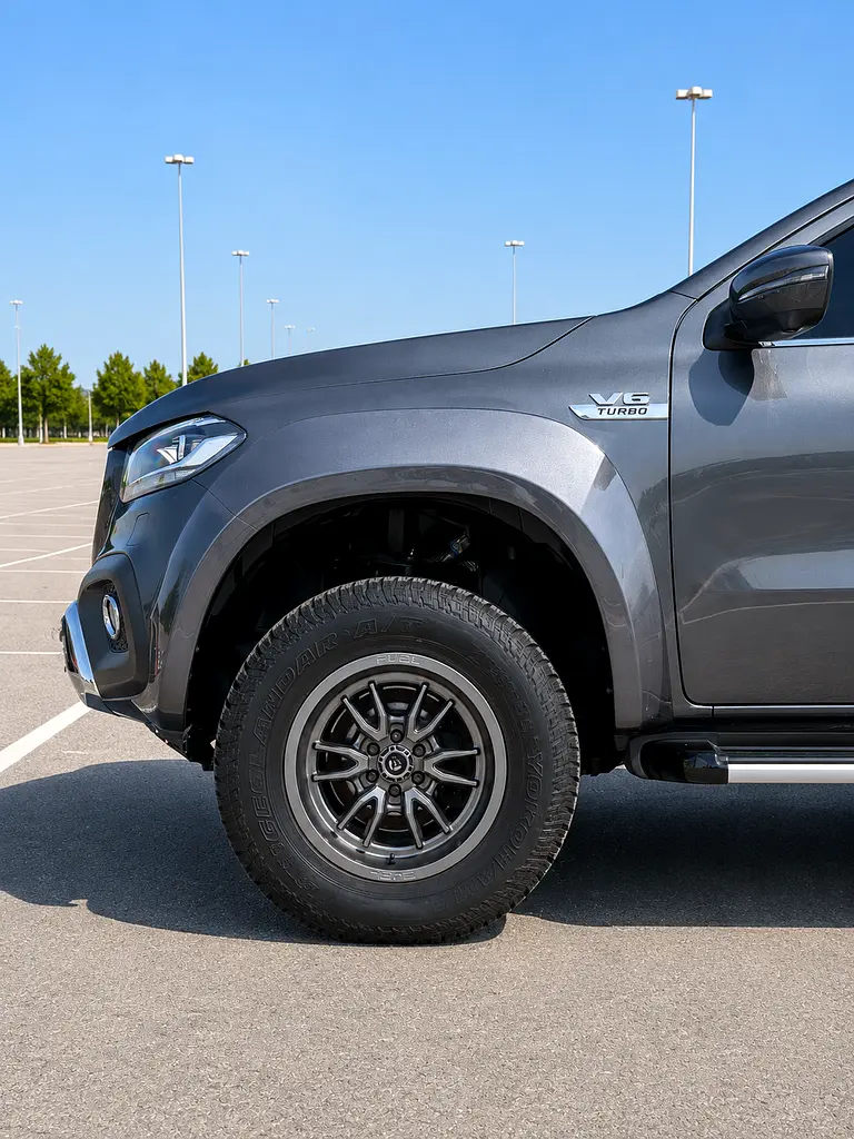 2020 Mercedes-Benz X-Class X 350 d GCC Specs - Pristine Condition - Image 11