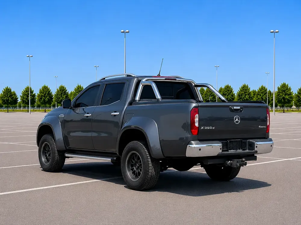 2020 Mercedes-Benz X-Class X 350 d GCC Specs - Pristine Condition - Image 5
