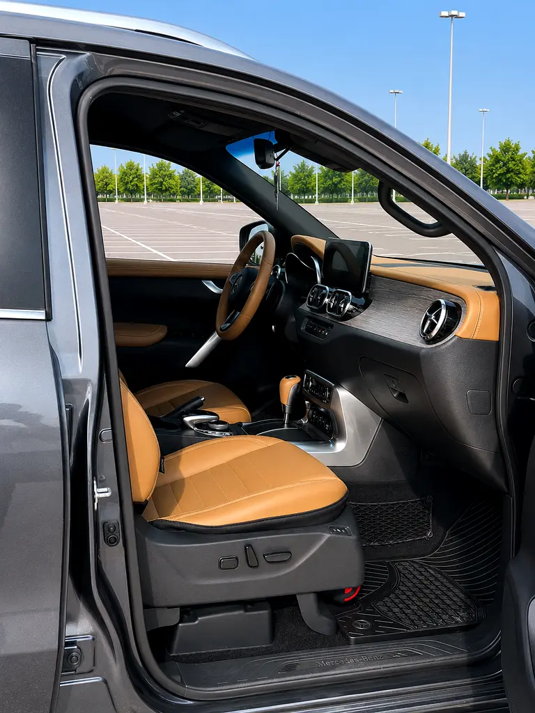 2020 Mercedes-Benz X-Class X 350 d GCC Specs - Pristine Condition - Image 7