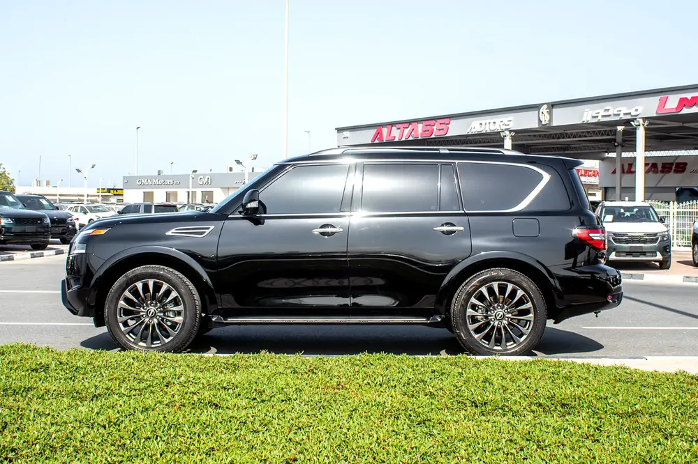 2024 - NISSAN ARMADA PLATINUM -  ONLY 17,000 KM - NO ACCIDENT - Image 4