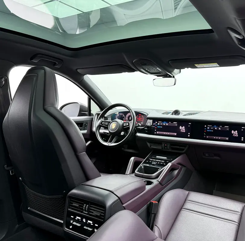 2024 Porsche Cayenne S Coupe, 2026 Porsche Warranty, Full Porsche Service History, GCC - Image 12