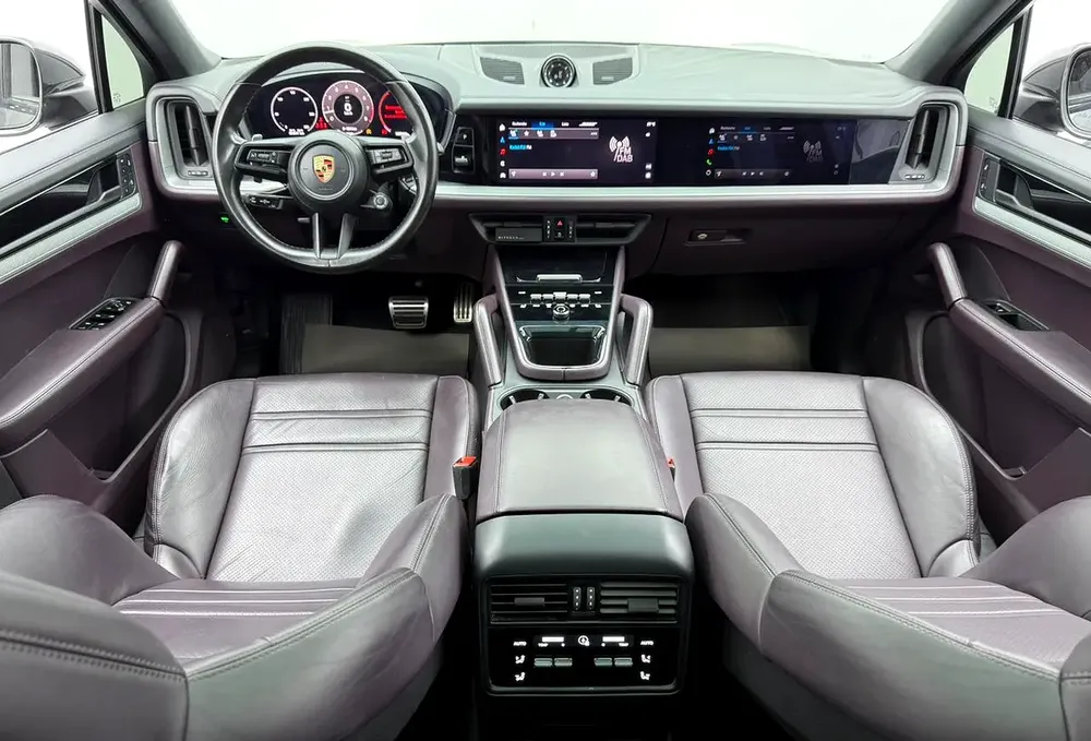 2024 Porsche Cayenne S Coupe, 2026 Porsche Warranty, Full Porsche Service History, GCC - Image 13