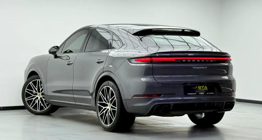 2024 Porsche Cayenne S Coupe, 2026 Porsche Warranty, Full Porsche Service History, GCC - Image 6