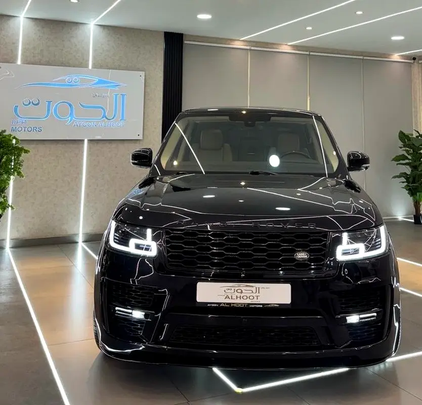 SUPERCHARGED RR VOGUE V8 || 2020 FACELIFT || GCC || FULLY LOADED || SCREENS || NEW CONDITION - Image 5