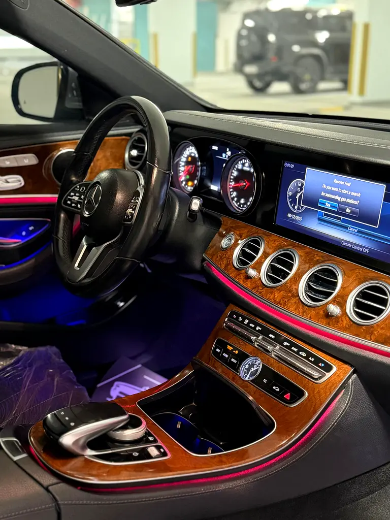 2019 Mercedes-Benz E-Class E 300 4MATIC - Image 5