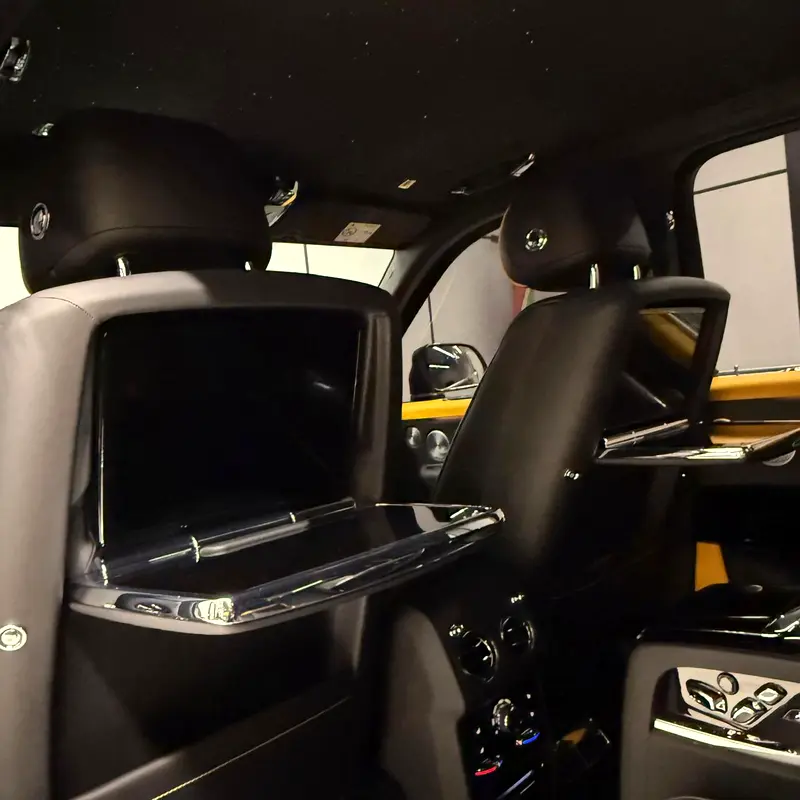 CULLINAN 2024 LOW MILLAGE - EU SPECS FULL OPTION - Image 10