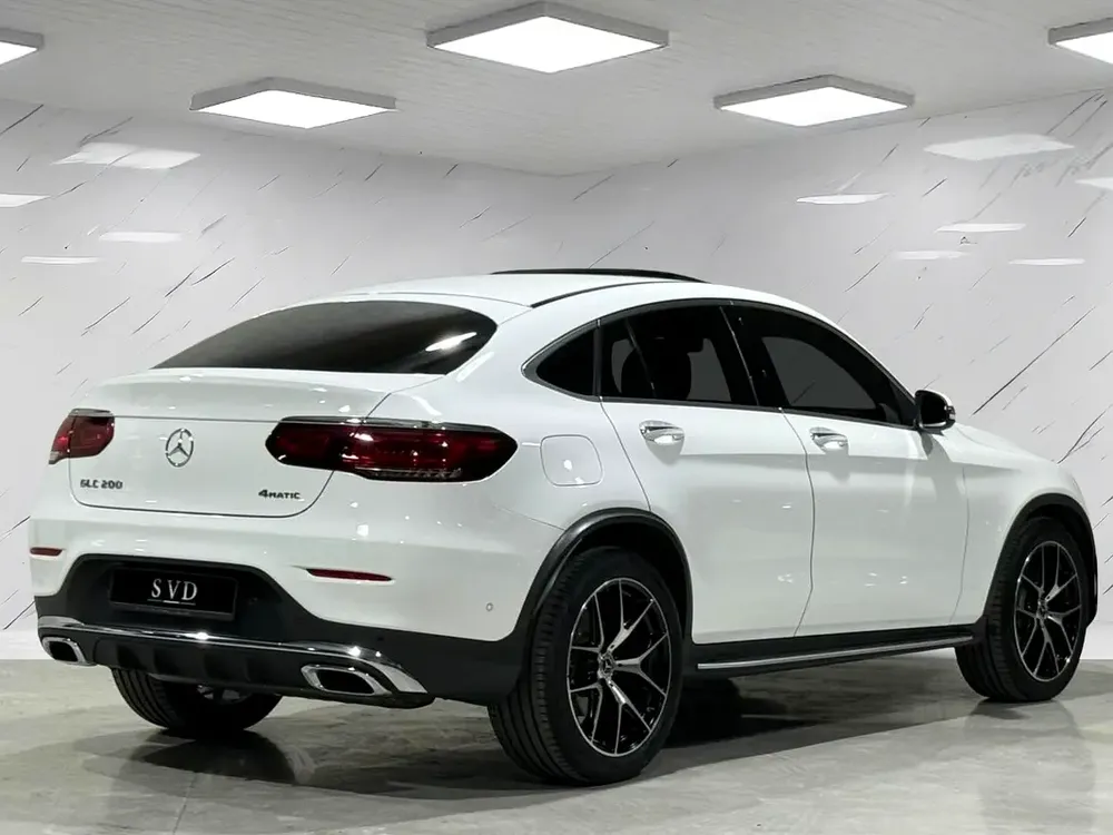 3,231AED/MONTH -- AGENCY WARRANTY -- GLC200 COUPE AMG PREMIUM - Image 5