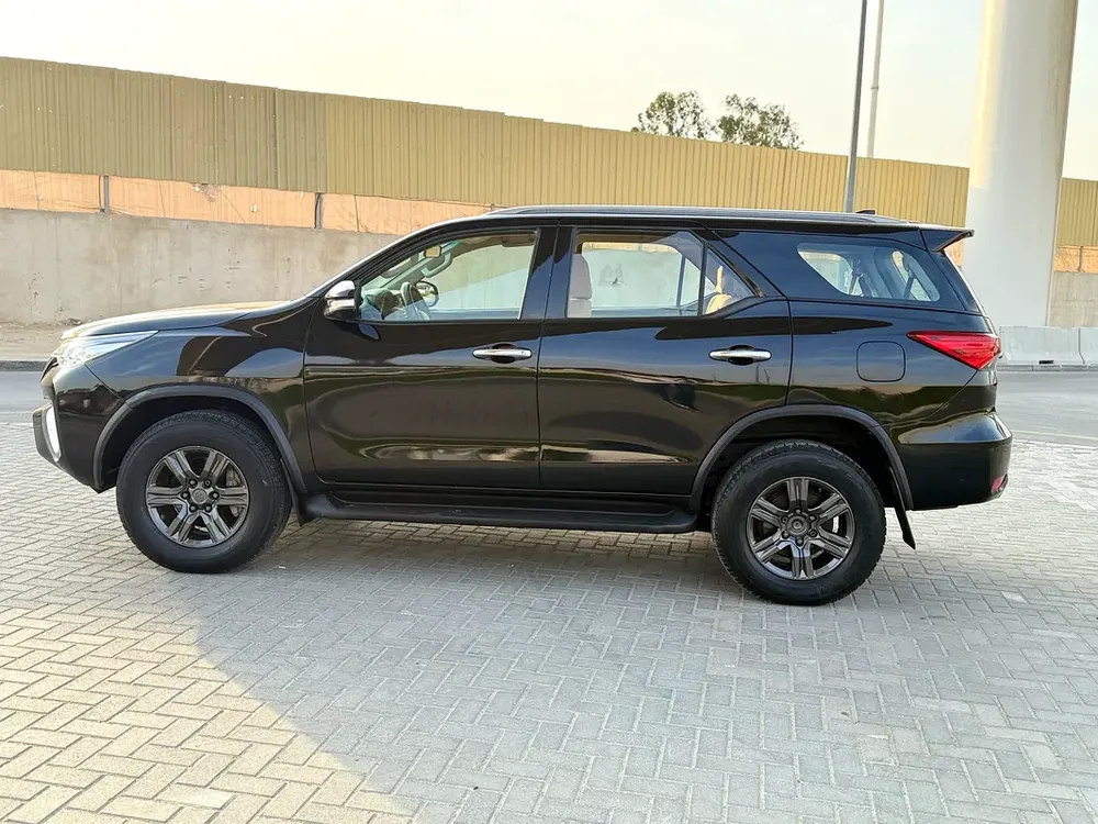 Toyota Fortuner EXR 2017 - GCC Specs - - Image 7
