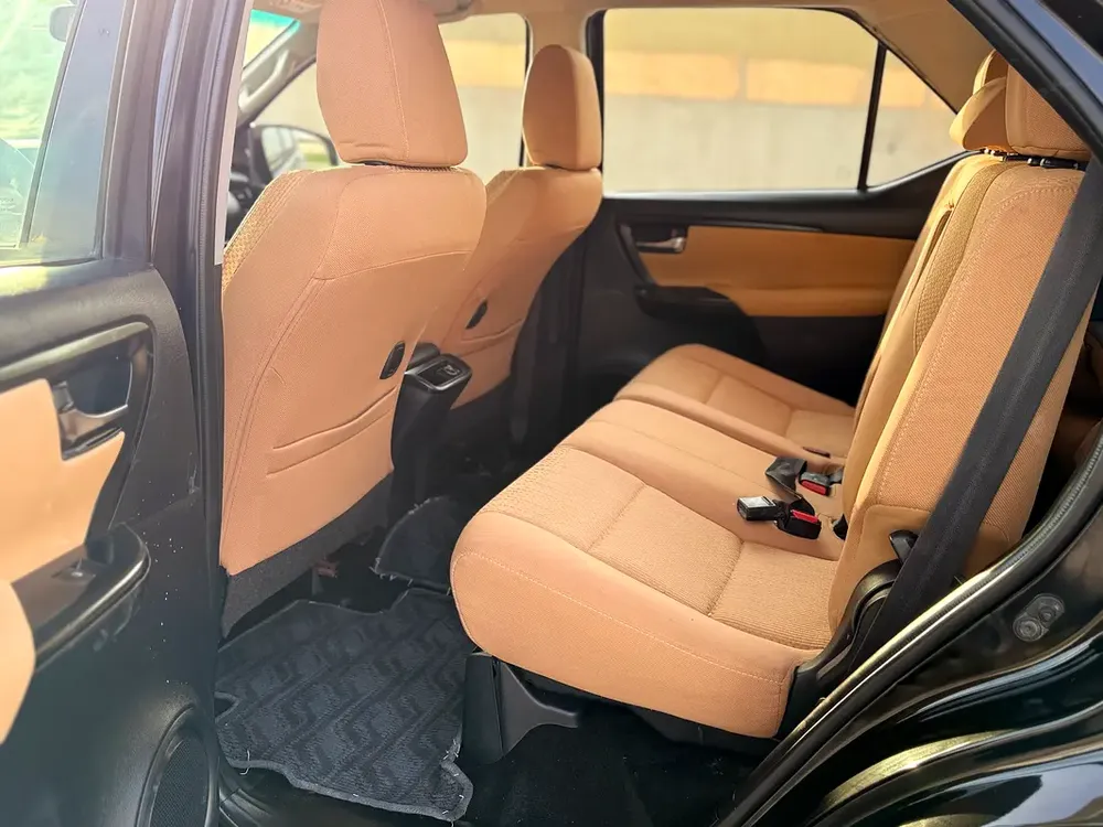 Toyota Fortuner EXR 2017 - GCC Specs - - Image 9