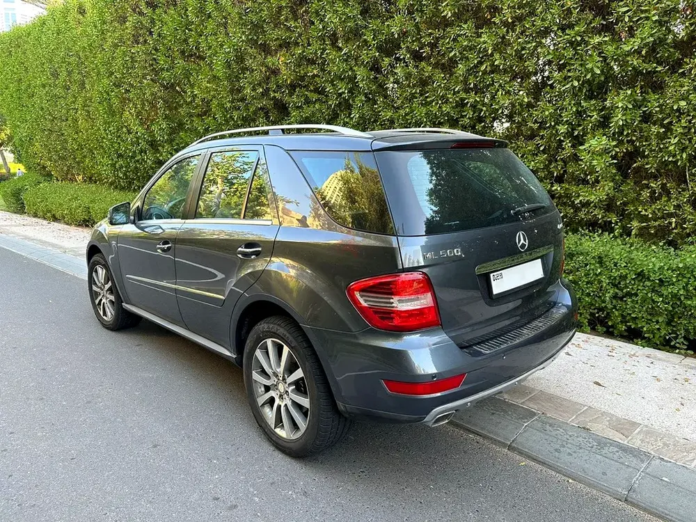 Mercedes-Benz M-Class ML 500 2011 GCC Specs - Image 4