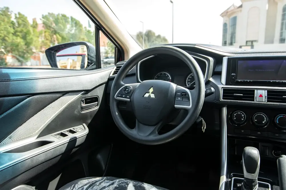 Mitsubishi Xpander 2021, Medium Line, GCC Specs - Perfect Family Car! - Image 4