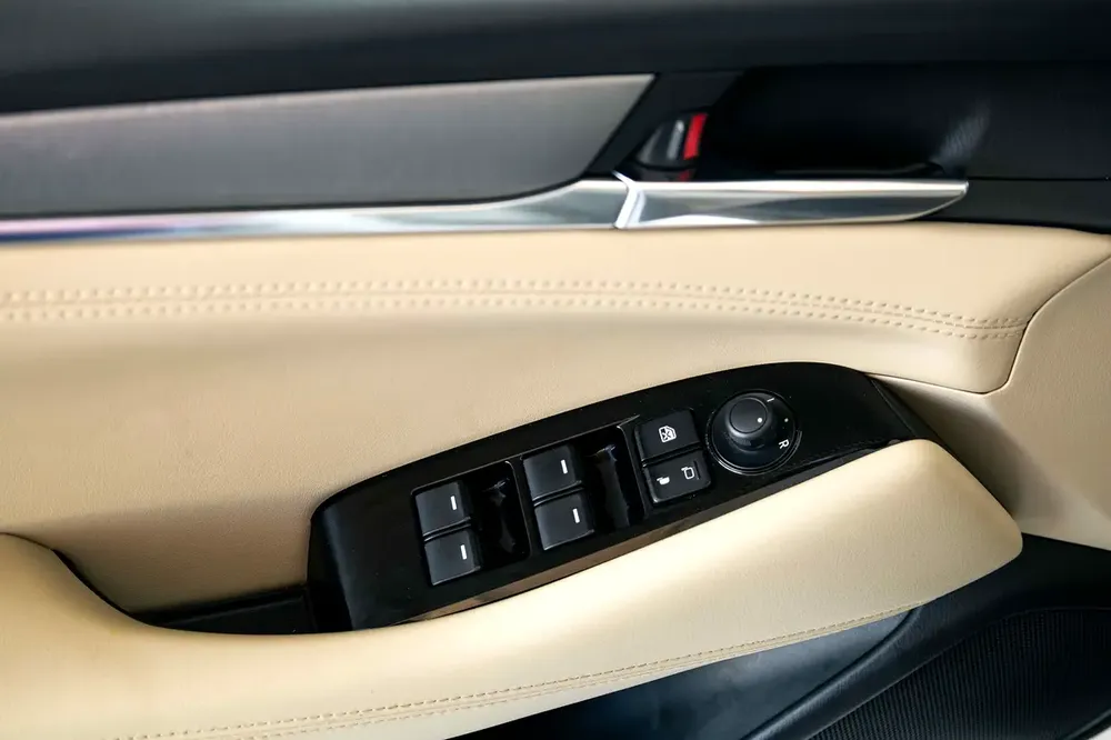AED 877 Monthly l 2023 Mazda 6 S 2.5L l GCC l Zero Down Payment l Unlimited Kms Warranty - Image 9