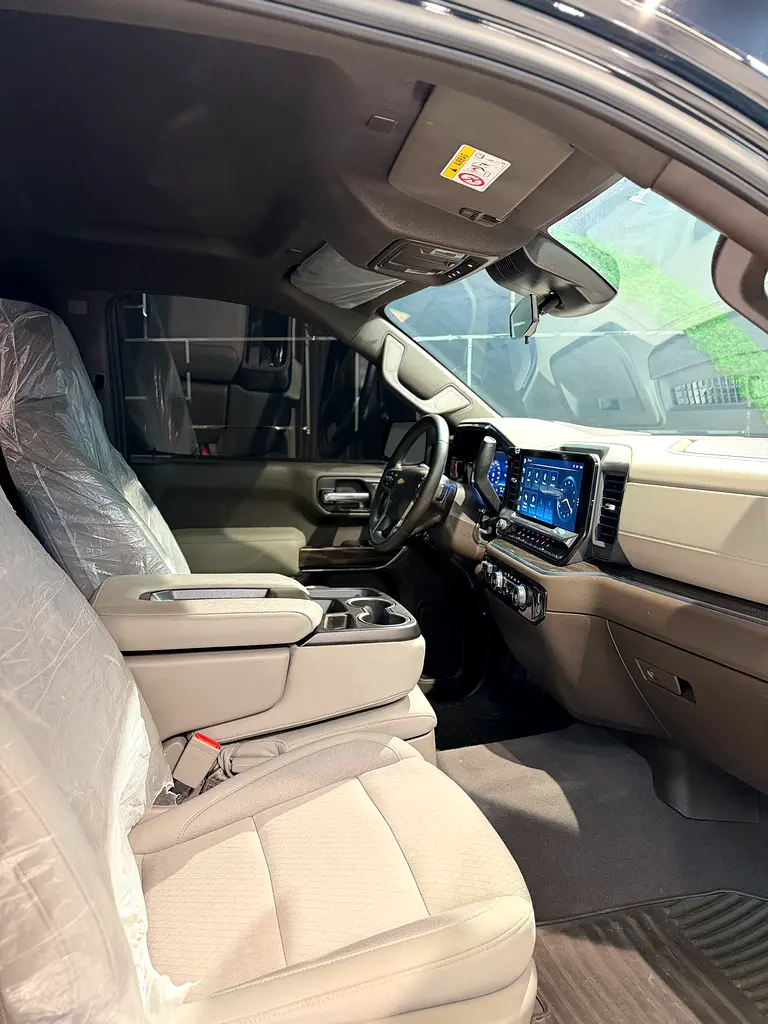 2024 Chevrolet Silverado LT - GCC Specs - Image 14