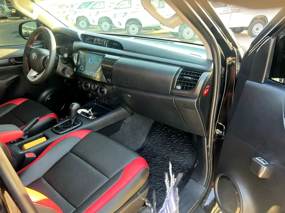 2019 Toyota Hilux GL Adventure Modified - 2.7L V4 GCC- AWD 4x4- Rear Camera - Push start - Patrol - Image 10