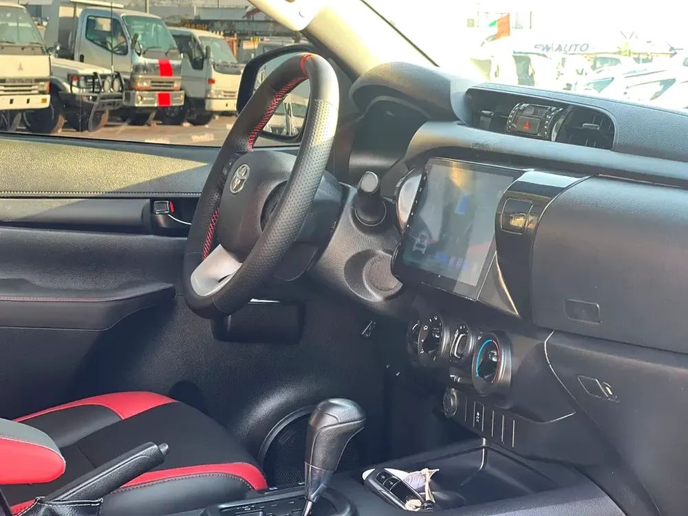2019 Toyota Hilux GL Adventure Modified - 2.7L V4 GCC- AWD 4x4- Rear Camera - Push start - Patrol - Image 11
