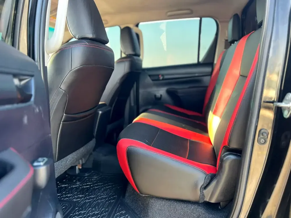 2019 Toyota Hilux GL Adventure Modified - 2.7L V4 GCC- AWD 4x4- Rear Camera - Push start - Patrol - Image 13