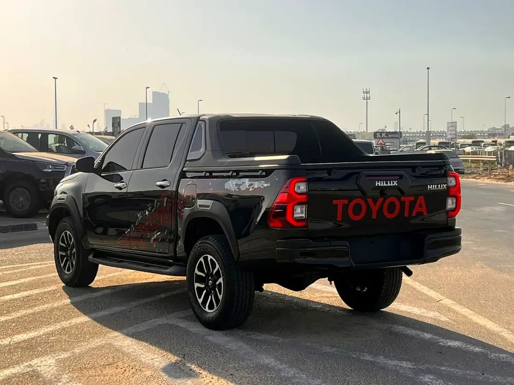 2019 Toyota Hilux GL Adventure Modified - 2.7L V4 GCC- AWD 4x4- Rear Camera - Push start - Patrol - Image 6