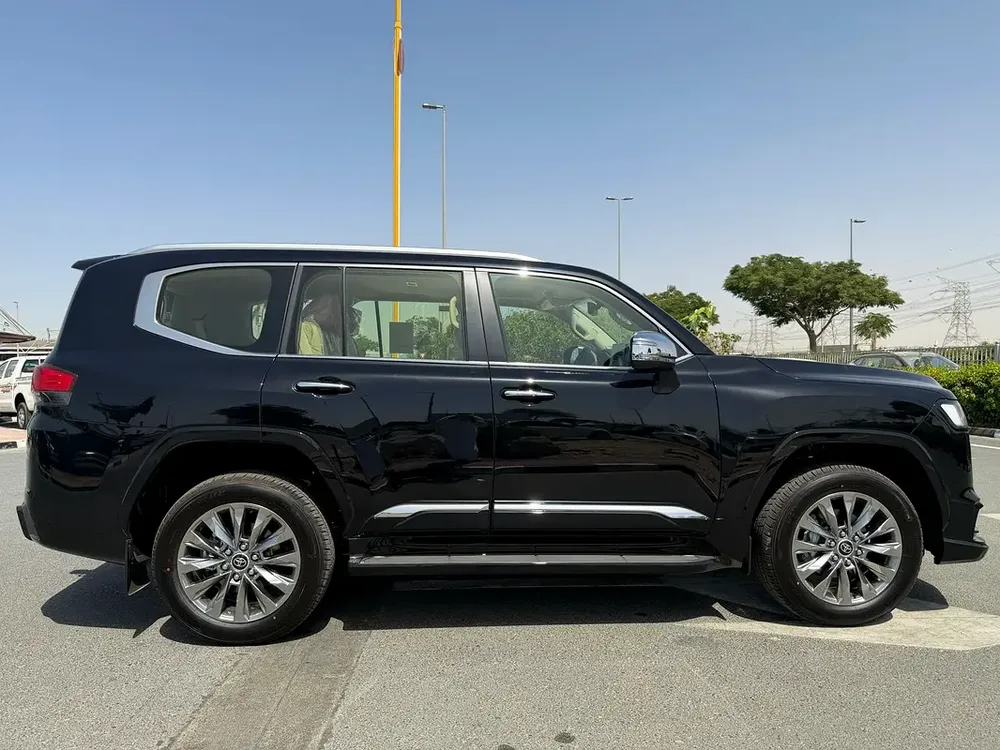 Brand New 2026 Toyota Land Cruiser VXR 4.0L | GCC Specs | Zero KM - Image 11