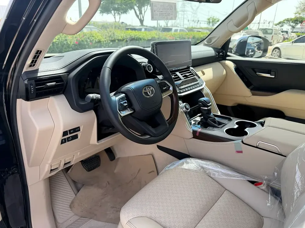 Brand New 2026 Toyota Land Cruiser VXR 4.0L | GCC Specs | Zero KM - Image 5