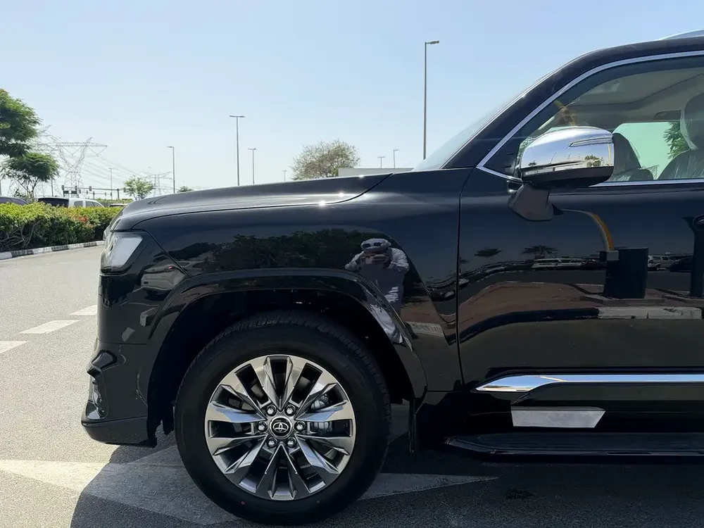 Brand New 2026 Toyota Land Cruiser VXR 4.0L | GCC Specs | Zero KM - Image 8