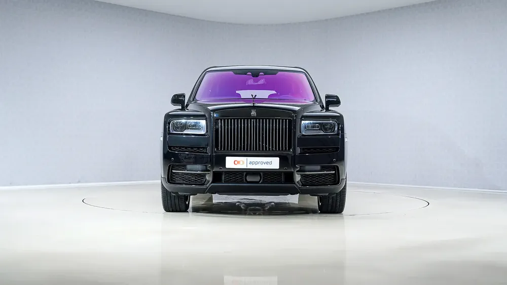 Cullinan Black Badge | AED 23,452 PM | Up to 3 Years Unlimited Warranty - Image 8