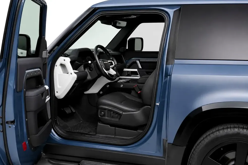 4,308 AED/ MONTHLY l Land Rover Defender 90 2022 l S P400 - Image 8